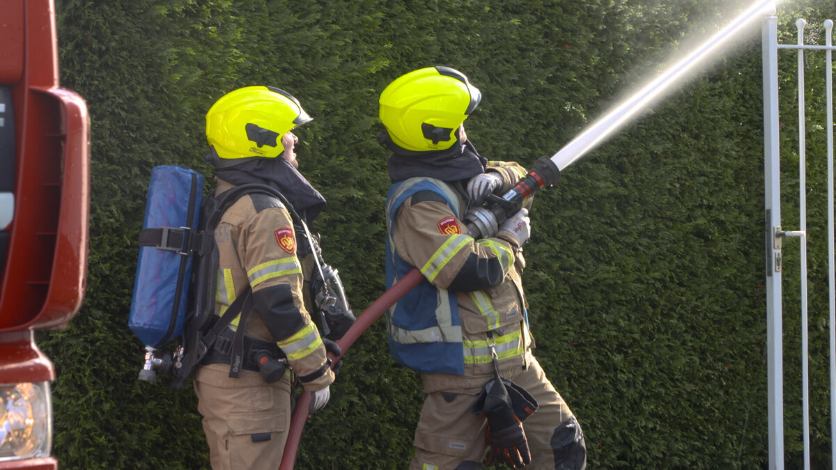 2025.10.26 Woningbrand dak in Sint Jansteen.00_00_42_01.Still009.jpg