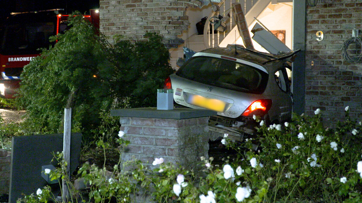 2025.10.04 Auto rijd woning binnen Havikdijk.00_00_05_20.Still007.jpg