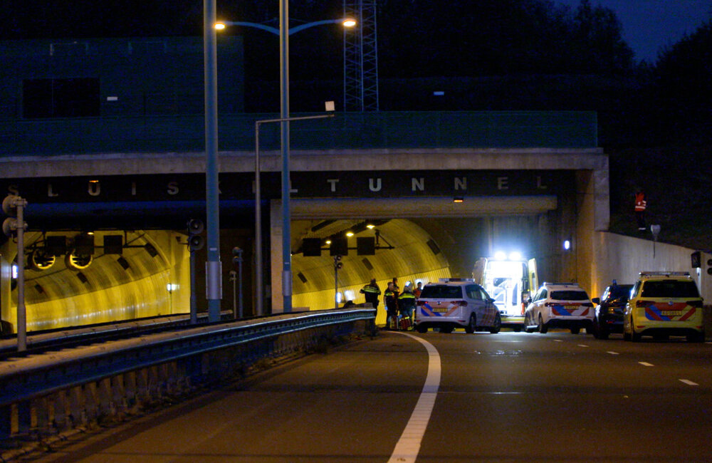 2025.09.30 Poging zelfmoord Sluiskiltunnel.00_00_17_17.Still002.jpg