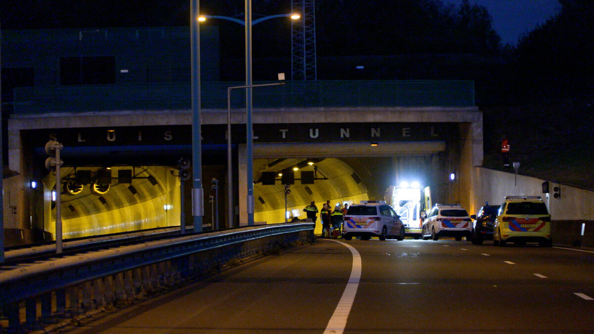 2025.09.30 Poging zelfmoord Sluiskiltunnel.00_00_17_17.Still002.jpg